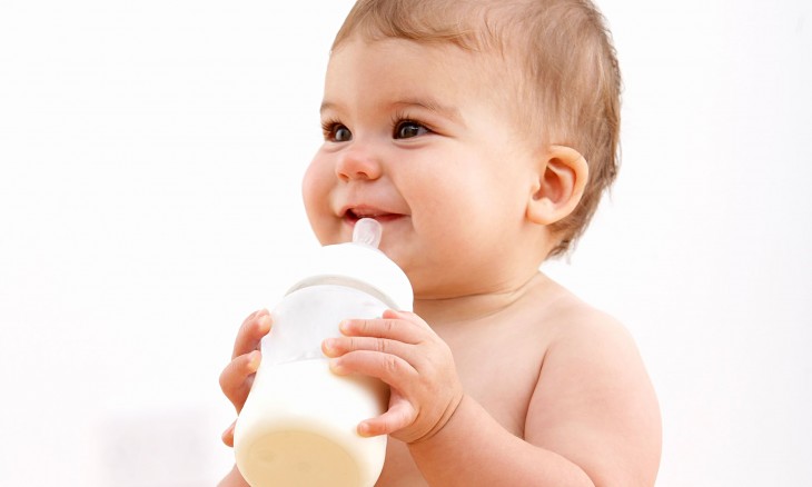 Baby weaning tips to take that milk bottle away.